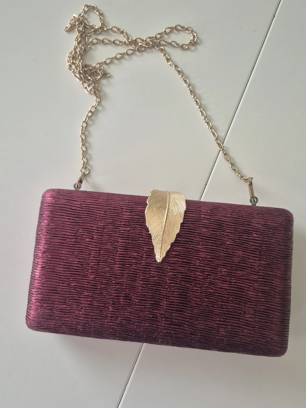 Bordeaux Burgundy Metallic Textured Evening Clutch Bag with Gold Leaf Clasp